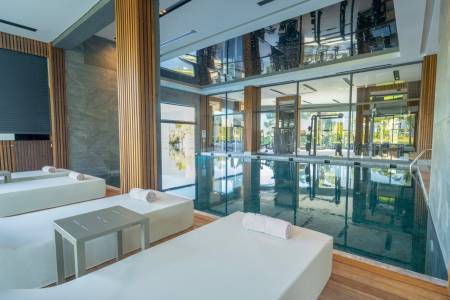 THE NORM COLLECTION DOORA Pools & Beach